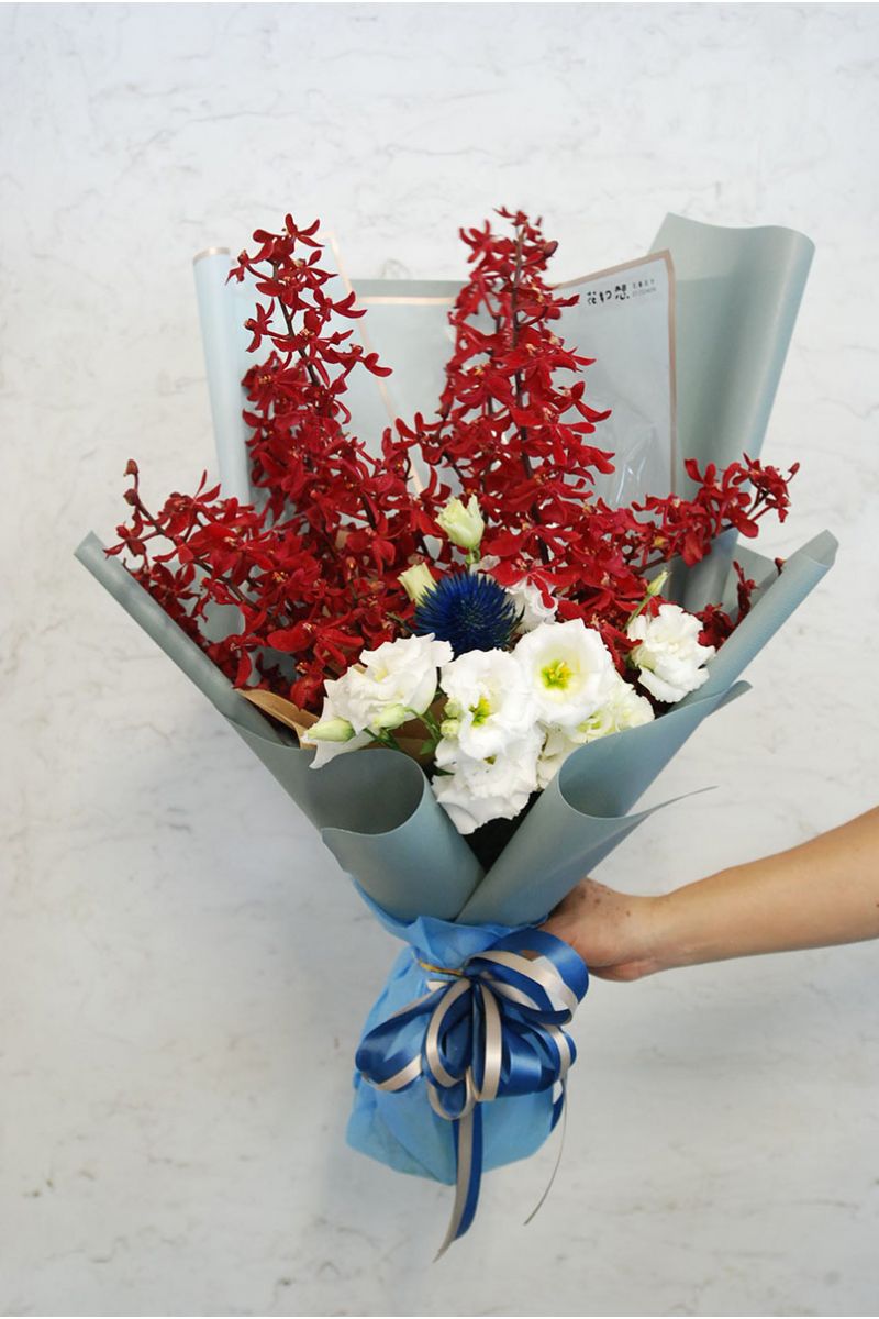 蘭花設計款花束 Cymbidium Orchid